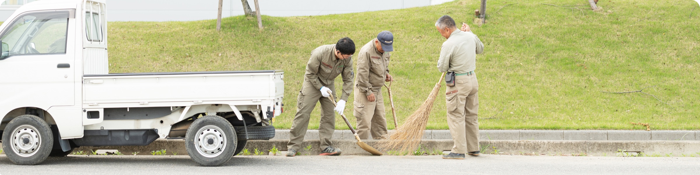 農業用排水のＵ事溝掃除の風景